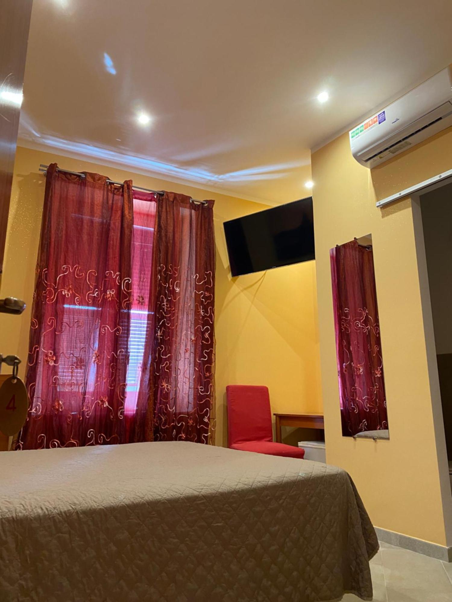 Albergo Parigi Genoa Bagian luar foto