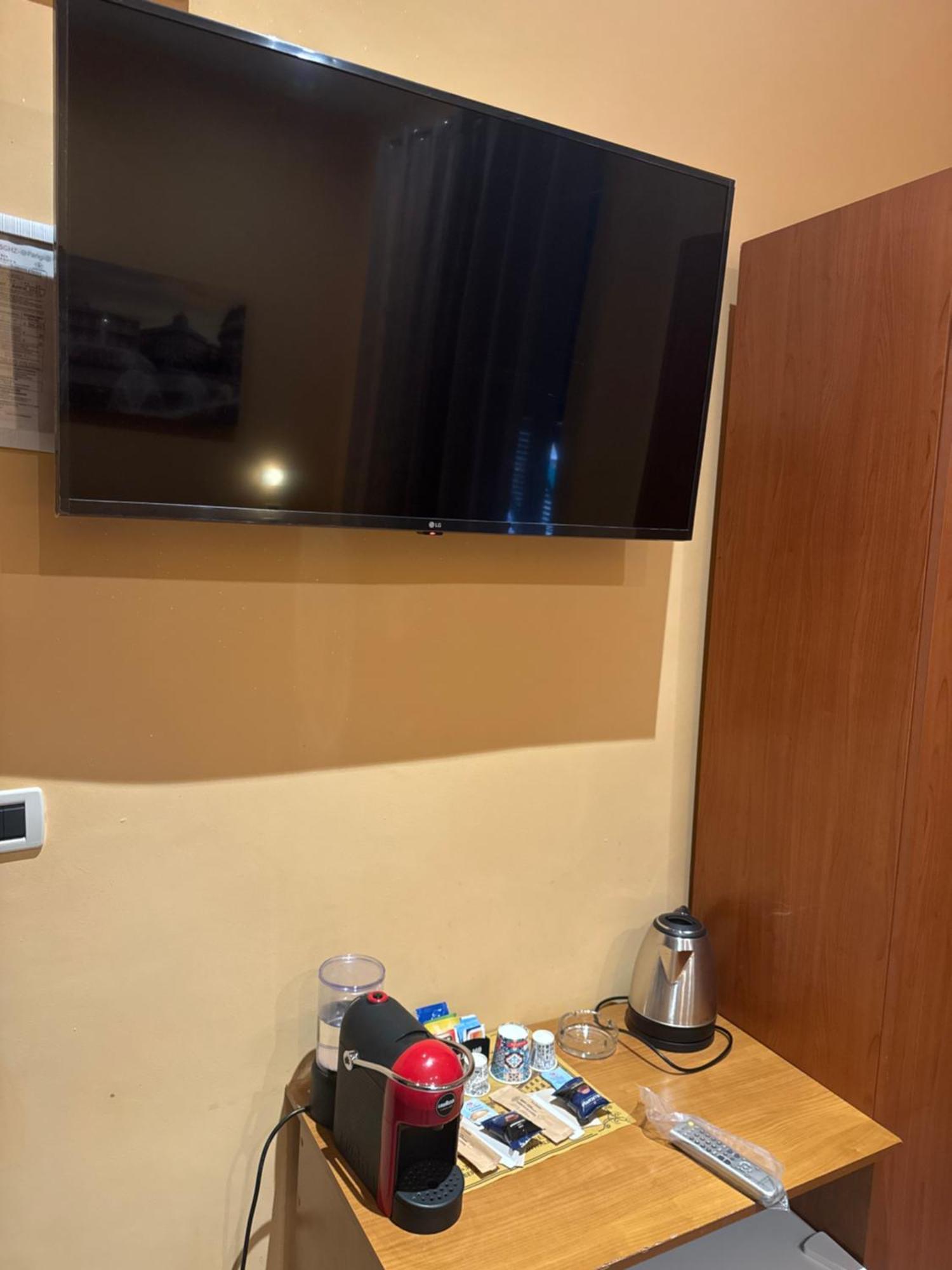 Albergo Parigi Genoa Bagian luar foto
