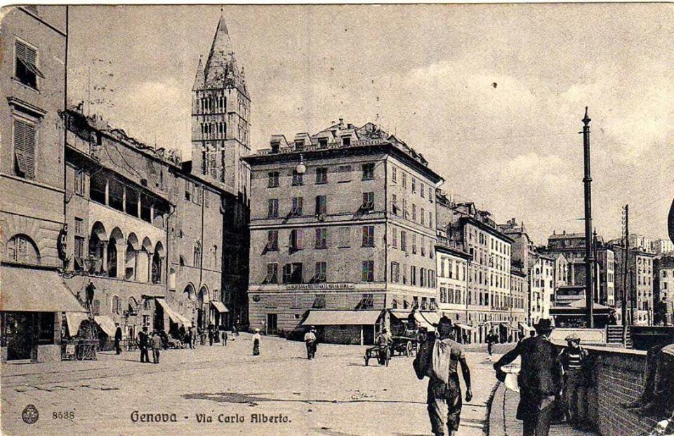 Albergo Parigi Genoa Bagian luar foto